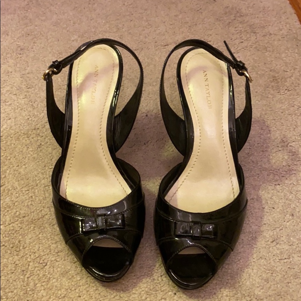 Black patent leather with gold buckle